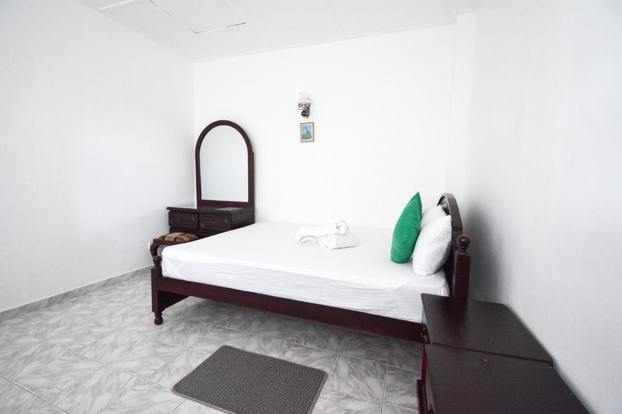 St. Anne Holiday Bunglow 努沃勒埃利耶 外观 照片